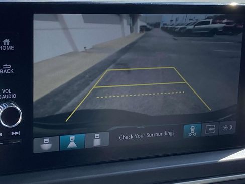 Certified 2024 Honda Pilot Touring image 20