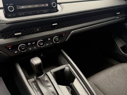 Used 2023 Honda Accord EX image 21