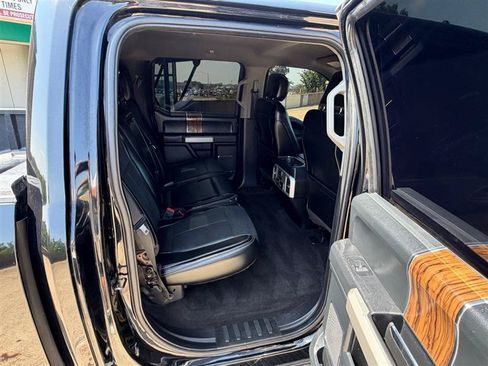 Used 2018 Ford F150 Lariat w/ Equipment Group 502A Luxury AWD/4WD image 39