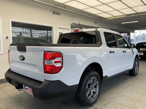 New 2025 Ford Maverick XLT w/ XLT Luxury Package image 4
