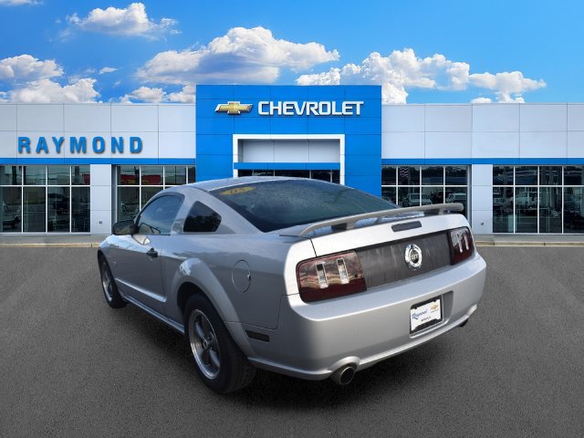 Used 2005 Ford Mustang GT Premium RWD image 5