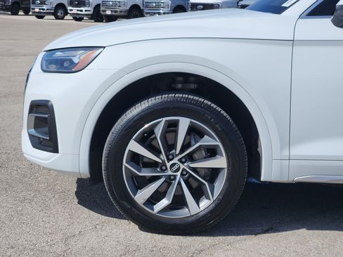 Used 2021 Audi Q5 2.0T Premium Plus w/ Premium Plus Package AWD/4WD image 9