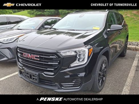 Used 2023 GMC Terrain SLE w/ Elevation Edition AWD/4WD image 1