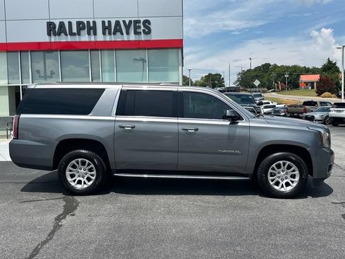 Used 2019 GMC Yukon XL SLT w/ Open Road Package RWD image 2