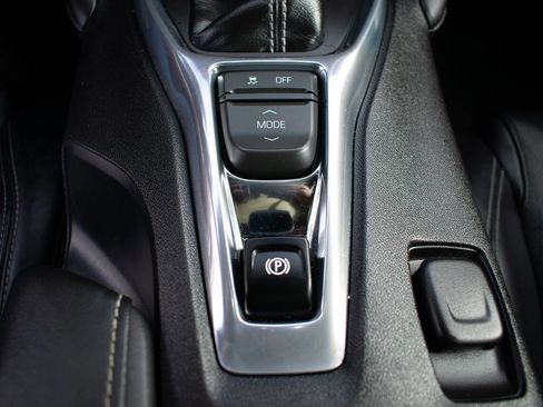 Used 2016 Chevrolet Camaro LT image 25