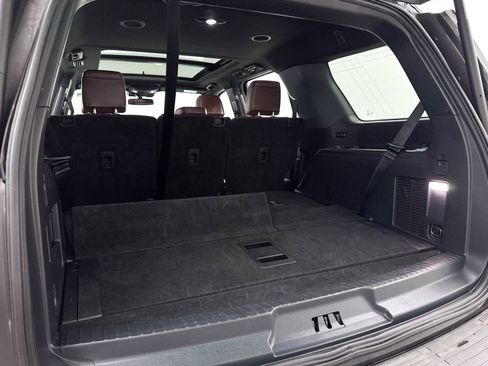Used 2024 Ford Expedition Limited image 32