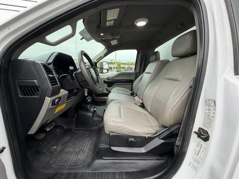 Used 2019 Ford F550 4x4 Regular Cab Super Duty image 19