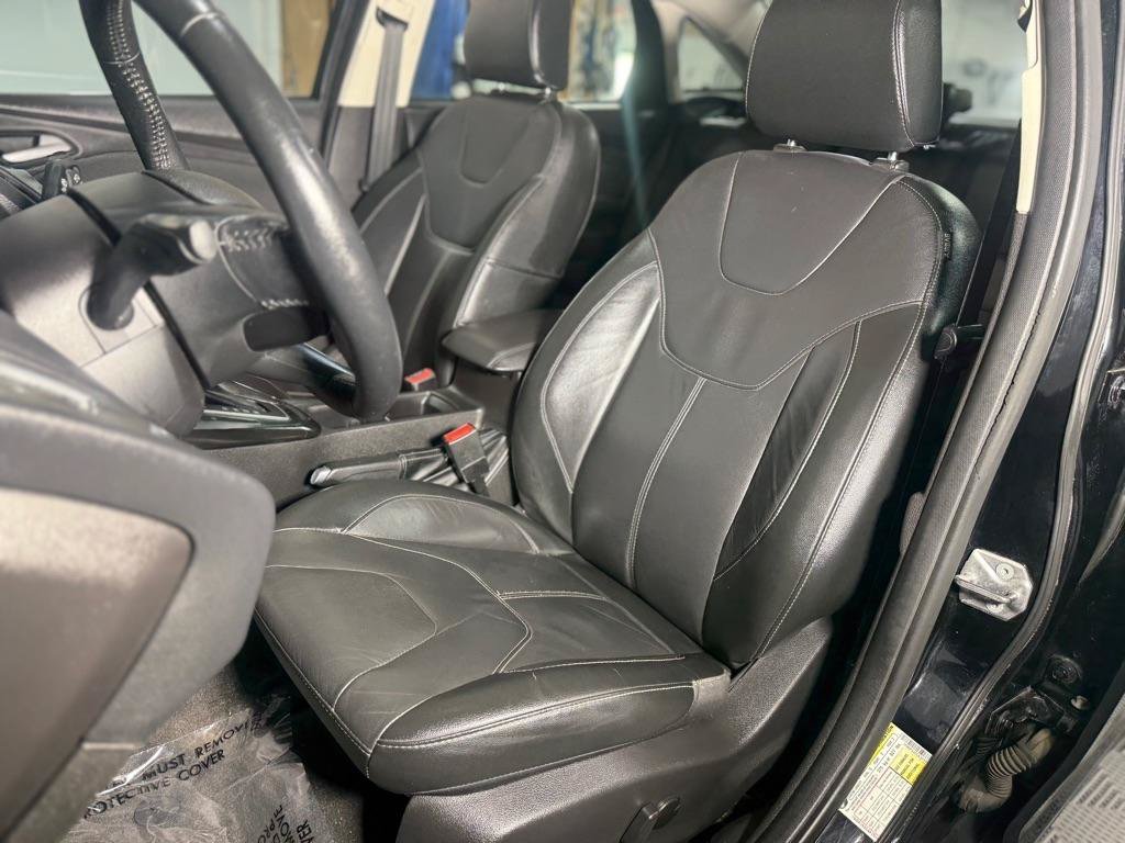 Used 2018 Ford Focus Titanium FWD image 19