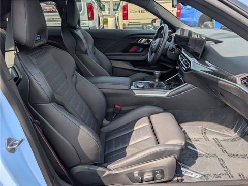 Used 2023 BMW M2 w/ Lighting Package RWD image 11