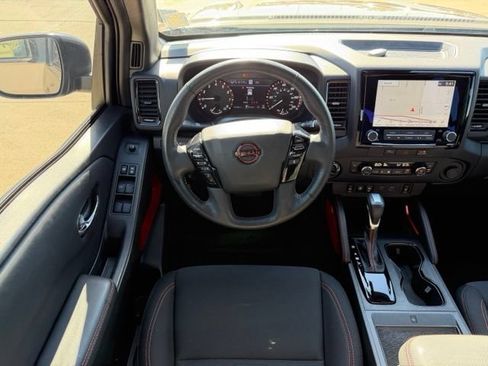 Used 2023 Nissan Frontier PRO-4X w/ Pro Convenience Package AWD/4WD image 10