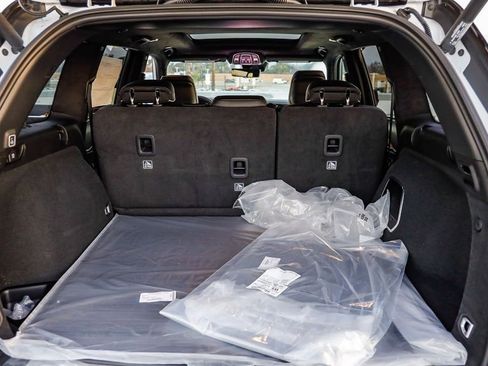 New 2025 Jeep Grand Cherokee Summit image 31