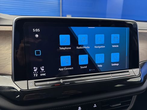 Used 2025 Volkswagen Atlas SE w/ Panoramic Sunroof Package image 19