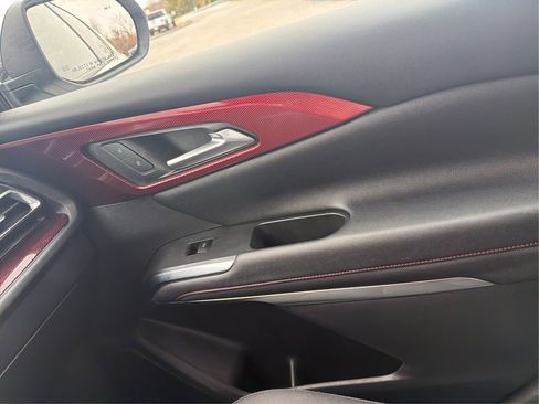 Used 2024 Chevrolet Traverse Z71 image 21