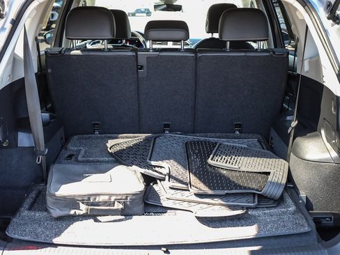 Certified 2022 Volkswagen Tiguan SE image 27