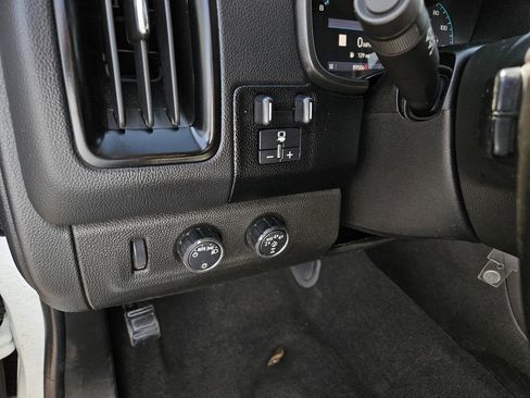 Used 2020 Chevrolet Colorado ZR2 image 16