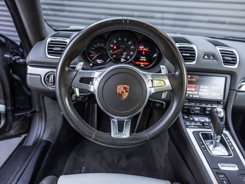 Certified 2016 Porsche Cayman image 15