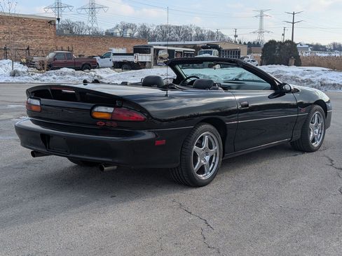 Used 2001 Chevrolet Camaro Z28 w/ SS Performance/Appearance Pkg image 3