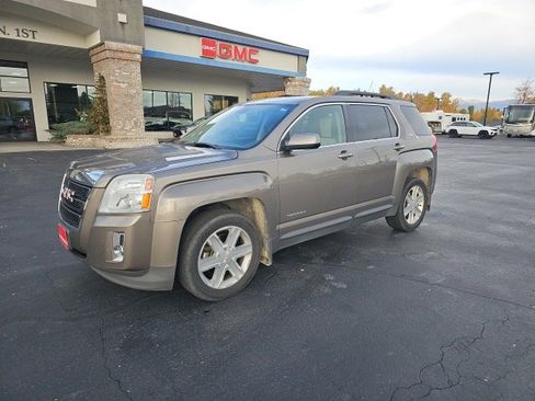 Used 2011 GMC Terrain SLT image 28