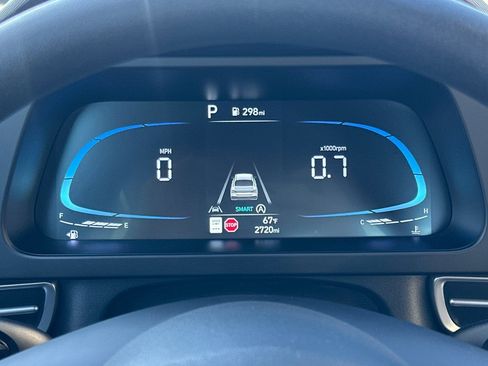 Certified 2026 Hyundai Elantra SE FWD image 25