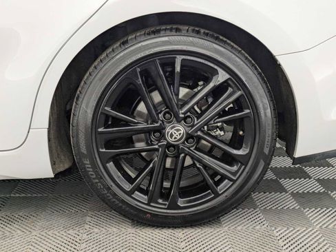 Used 2025 Toyota Camry SE image 14