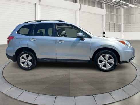 Used 2014 Subaru Forester 2.5i Premium w/ All-Weather Package AWD/4WD image 2