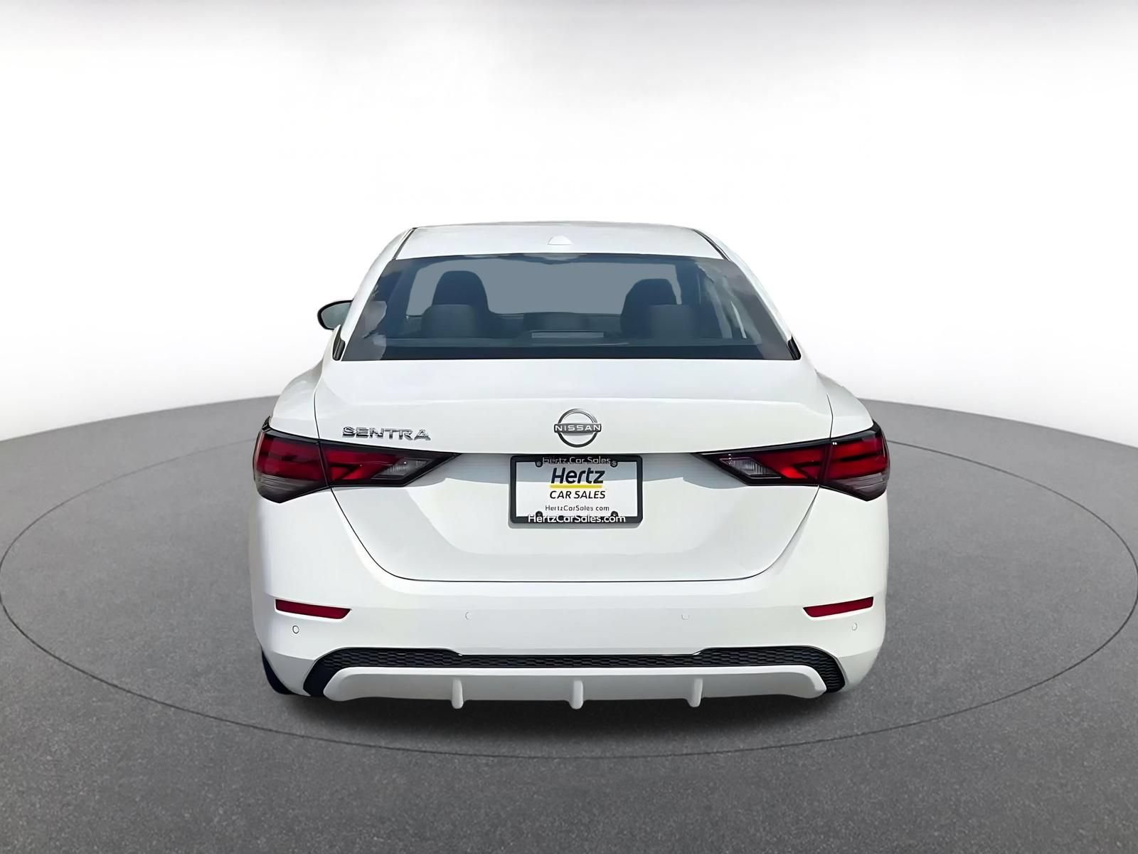 Used 2025 Nissan Sentra SV FWD image 10