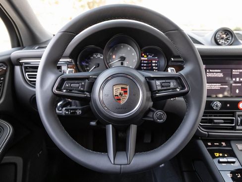 Certified 2026 Porsche Macan S AWD/4WD image 13