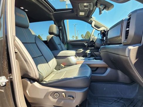 Used 2025 Chevrolet Silverado 1500 High Country w/ High Country Premium Package image 21