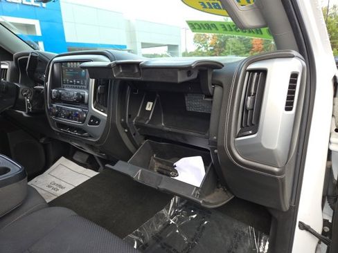 Used 2018 GMC Sierra 1500 SLE image 43
