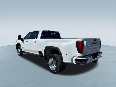 New 2026 GMC Sierra 3500 Denali Ultimate image 6