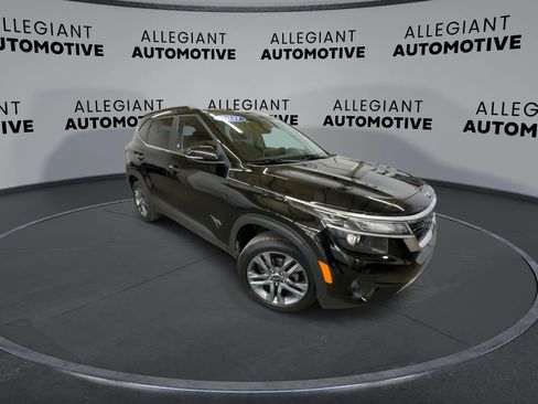 Used 2021 Kia Seltos S image 4