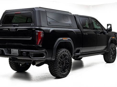 Used 2026 GMC Sierra 2500 AT4X image 18