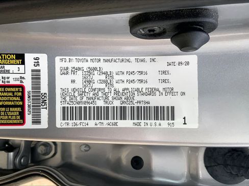 Used 2021 Toyota Tacoma SR5 RWD image 33