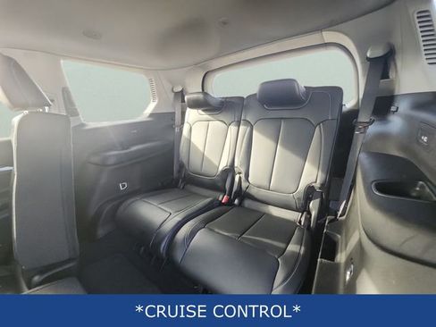 Used 2023 Jeep Grand Cherokee L Limited image 19