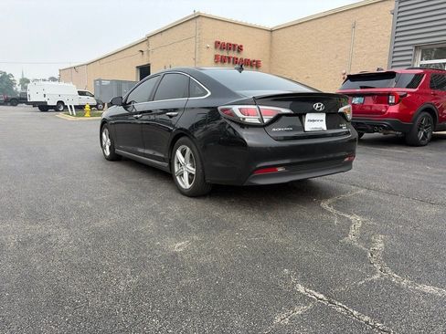 Used 2017 Hyundai Sonata Limited w/ Ultimate Package 02 FWD image 5