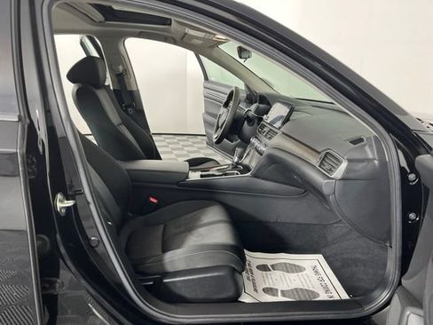 Used 2019 Honda Accord EX image 42