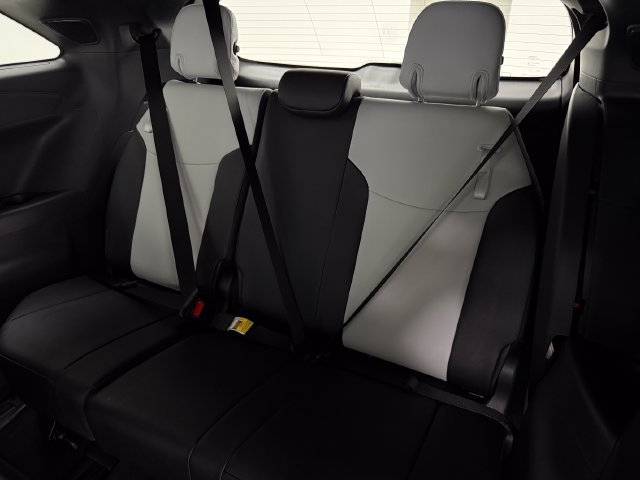New 2026 Toyota Sienna XSE FWD image 35