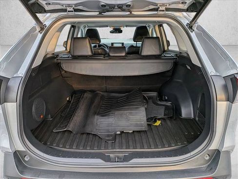 Used 2021 Toyota RAV4 Limited image 7