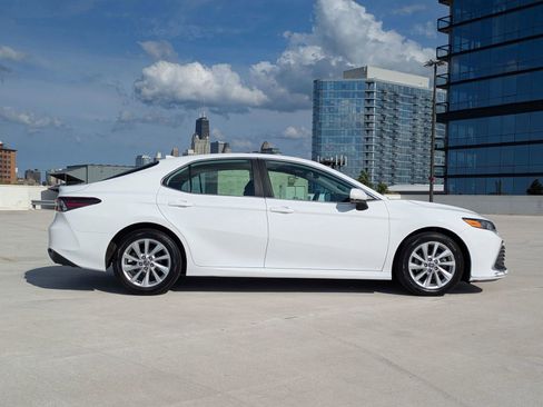 Used 2023 Toyota Camry LE image 8