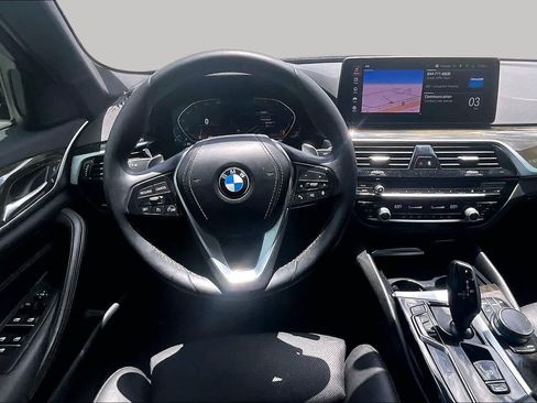 Used 2023 BMW 530i w/ Convenience Package RWD image 5
