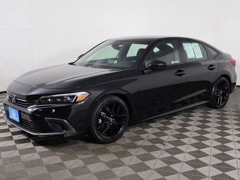Used 2024 Honda Civic Sport image 5