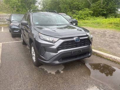 Used 2019 Toyota RAV4 LE w/ Carpet Mat Package