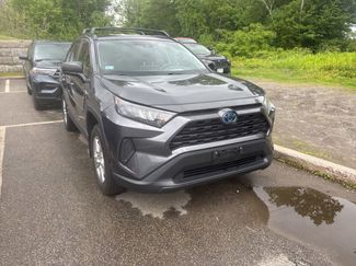 Used 2019 Toyota RAV4 LE w/ Carpet Mat Package AWD/4WD video 1