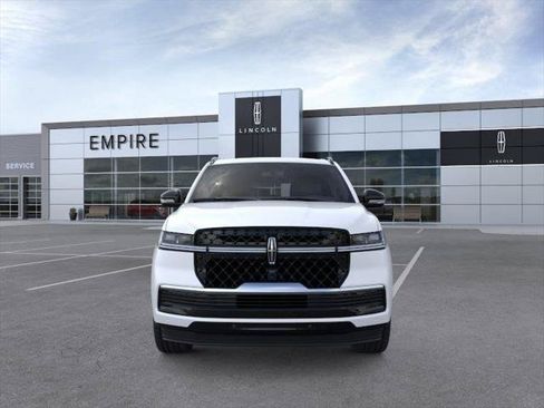 New 2026 Lincoln Navigator L Reserve w/ Jet Appearance Package AWD/4WD image 6