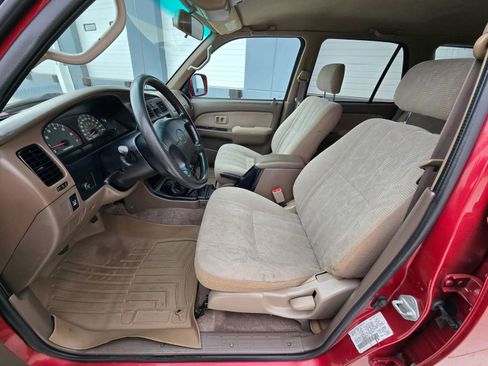 Used 2000 Toyota 4Runner SR5 image 12
