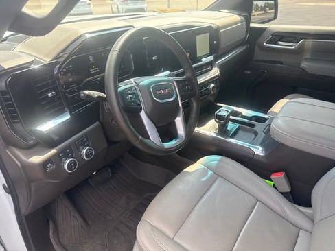 Used 2024 GMC Sierra 1500 SLT w/ SLT Premium Plus Package AWD/4WD image 24