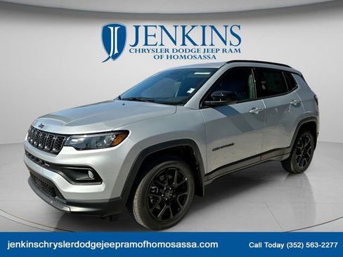 New 2026 Jeep Compass Latitude image 5