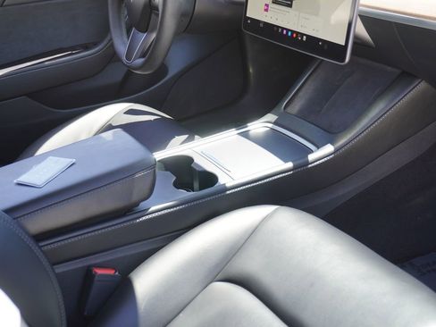 Used 2023 Tesla Model 3 Standard Range RWD image 13