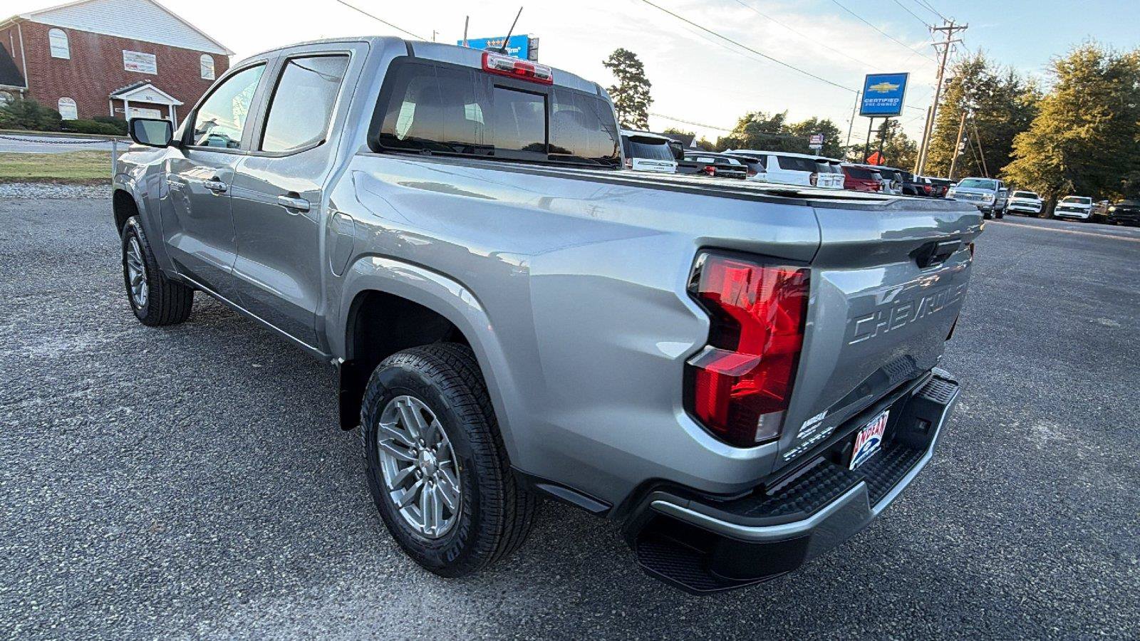 Used 2024 Chevrolet Colorado LT w/ LT Convenience Package RWD image 10