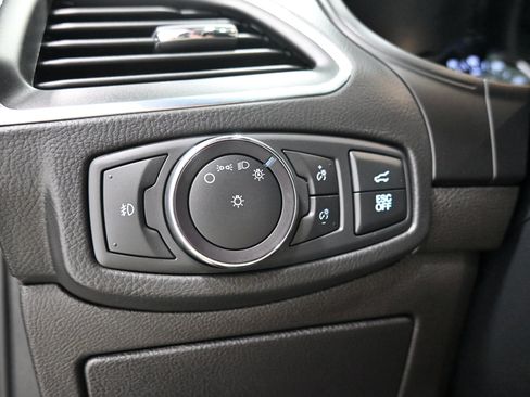 Used 2022 Ford Edge ST w/ Equipment Group 401A AWD/4WD image 9
